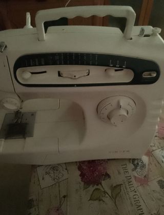 Máquina de coser Singer,falta pedal