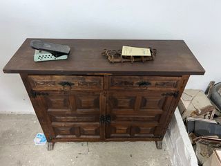 Mueble antiguo recibidor madera y metal