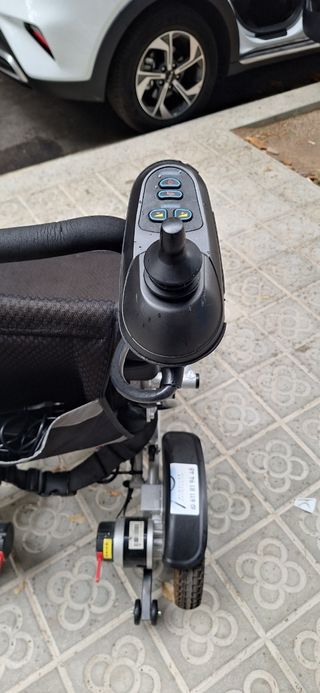 Silla de ruedas eléctrica plegable para 150kg