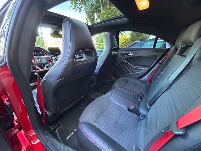 Mercedes-Benz Clase CLA 45 AMG 