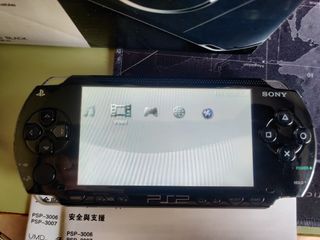 PSP 1000 + Kidou Senshi Gundam: Gundam vs. Gundam