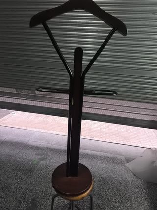 Galán de noche madera y metal