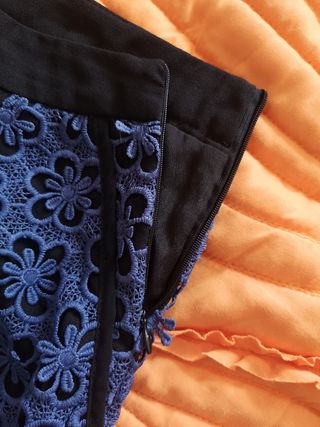 Calções floridos azuis e pretos