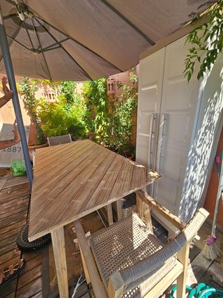 Mesa de jardín grande y 6 sillones