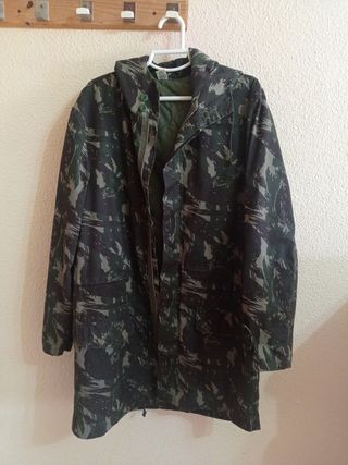 Abrigo militar camuflaje