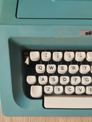 Máquina de escribir Olivetti Studio46  FUNCIONAL