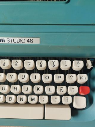 Máquina de escribir Olivetti Studio46  FUNCIONAL
