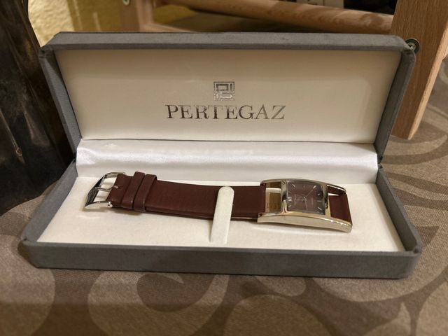 Reloj Pertegaz Plata y Marrón