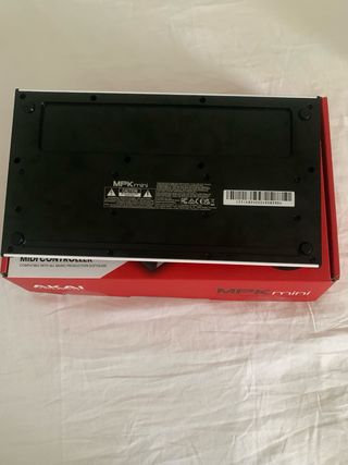 Controlador MIDI Akai PKmini Edición Blanca