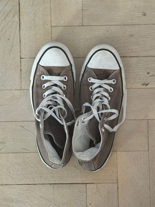 Converse grises altas