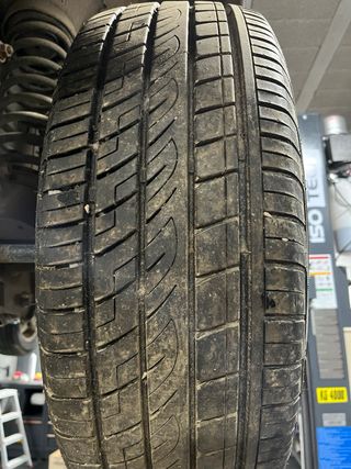 4 Neumáticos 235/65R17 108V