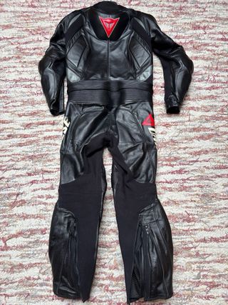 Mono Dainese Avro Talla 52