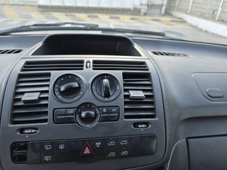 Mercedes-Benz Vito 2012