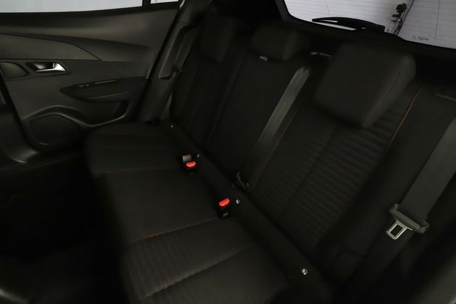 Peugeot 2008 1.2 PureTech Active Pack