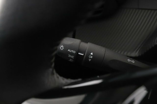 Peugeot 2008 1.2 PureTech Active Pack
