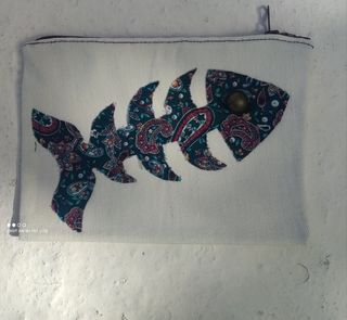 Neceser estampado pez