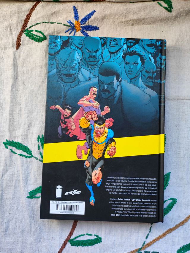 Invencible 7. Robert Kirkman. ECC.