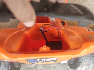 Quad eléctrico infantil naranja