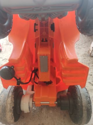 Quad eléctrico infantil naranja