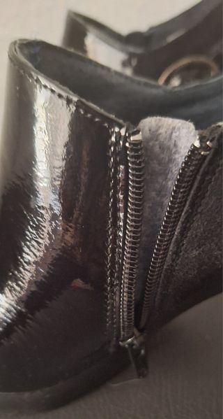 Zapatos mujer de tacón alto, negros charol y ante.
