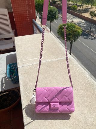 Bolso Parfois rosa acolchado