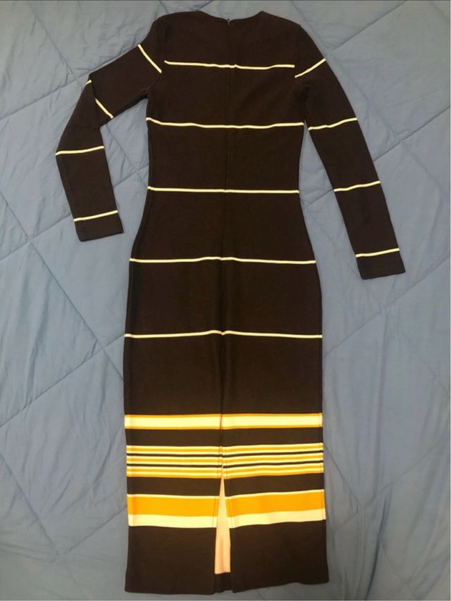 Vestito aderente a righe