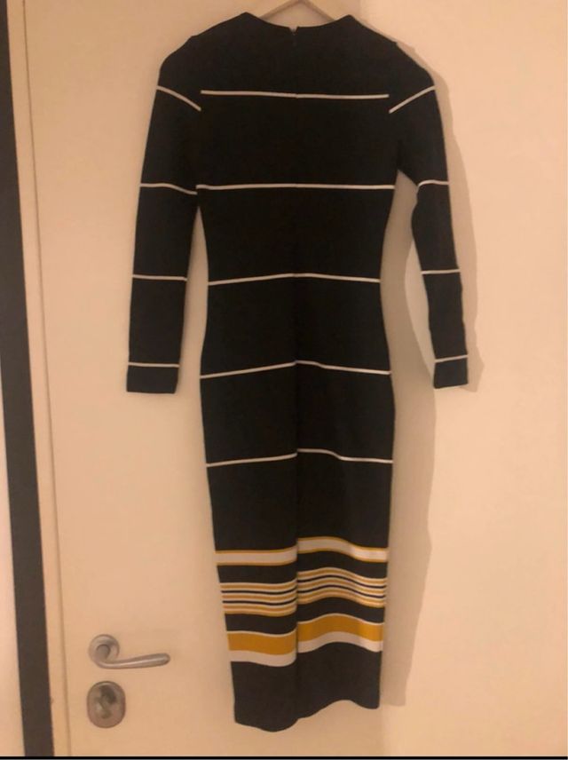 Vestito aderente a righe