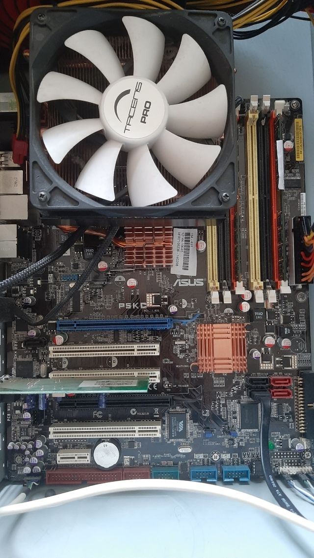 Placa Base Asus P5KC Funcionando
