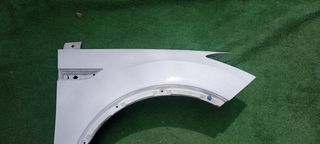 Aleta Derecha Ford Kuga Titanium Blanca
