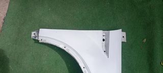 Aleta Derecha Ford Kuga Titanium Blanca