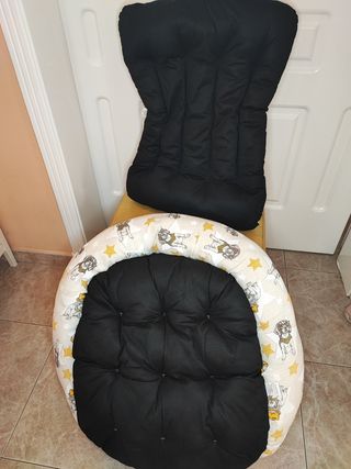 Cama para mascotas con estampado de perros
