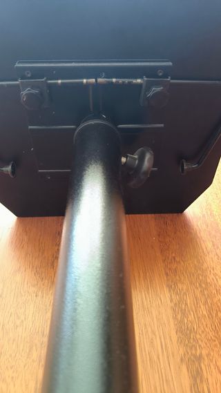 Soporte auxiliar negro metal