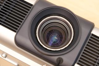Proyector DLP BenQ PB8240