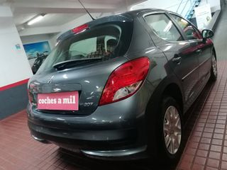 Peugeot 207 Business Line 1.4 75