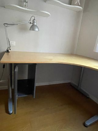 Escritorio Rinconera IKEA Madera y Metal