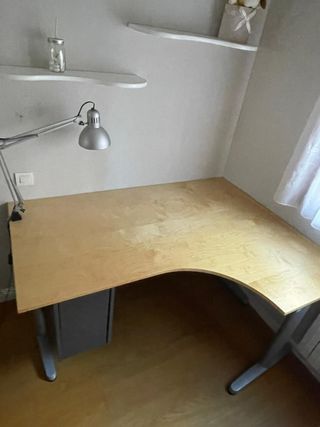 Escritorio Rinconera IKEA Madera y Metal