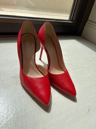 Zapatos de tacón rojos talla 38