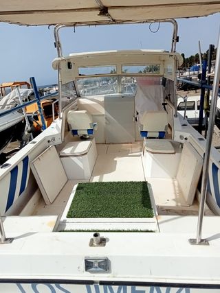 Barco Faeton Moraga 700 con remolque