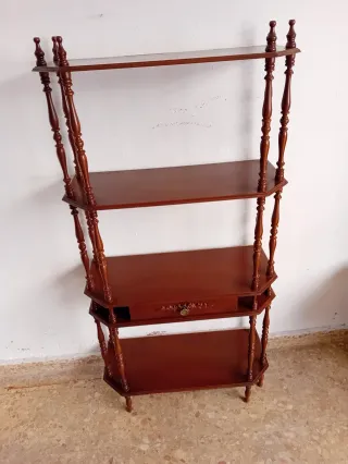 ESTANTERÍA COMO NUEVA DE ARTESANÍA, CARTAGENA