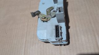 Cerradura Trasera Izquierda Peugeot 307