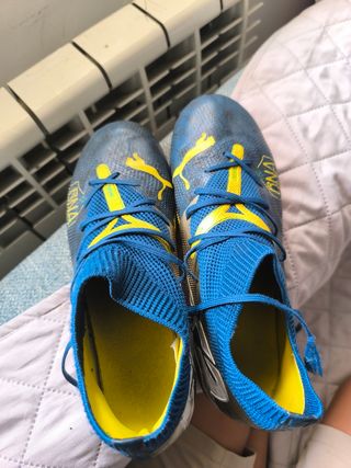 Botas de fútbol niño PUMA talla 37