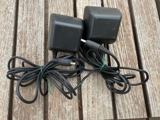 Cargadores móvil Nokia y auriculares