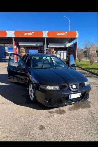SEAT Leon  2004