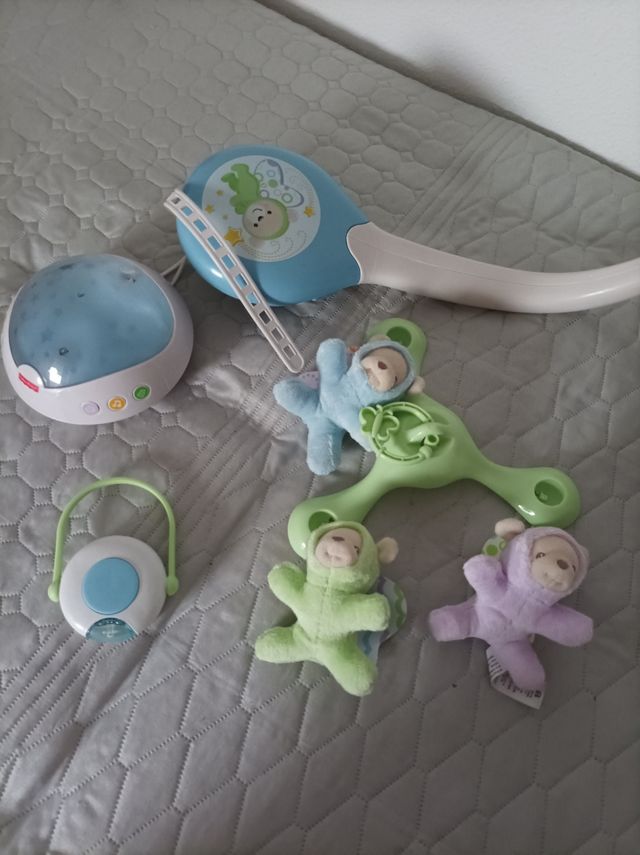 Móvil musical para cuna