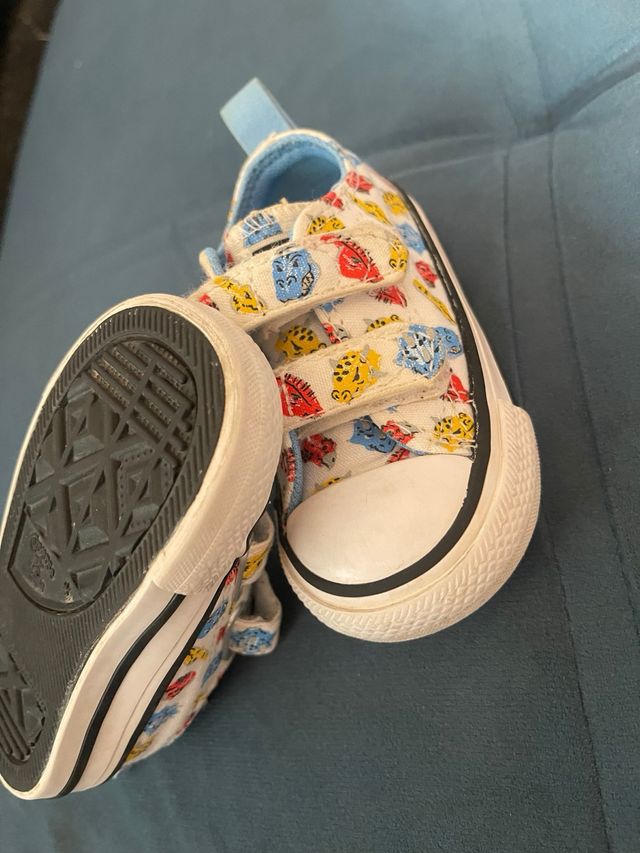 Auto timbrate originali per bambini Converse