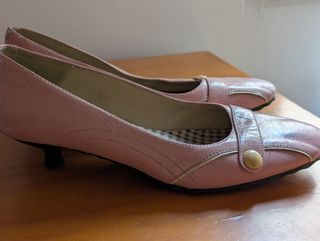 Zapatos bailarina rosa claro con detalle