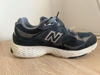 New Balance 2002r 