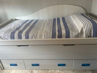Cama doble con 3 cajones