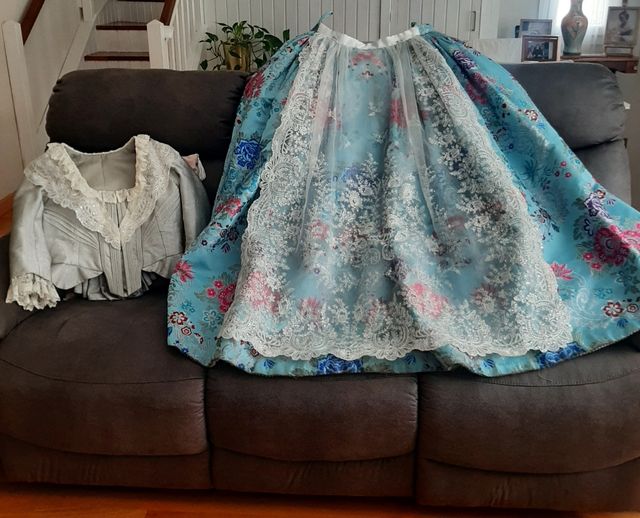 Vestido de Fallera con Zapatos