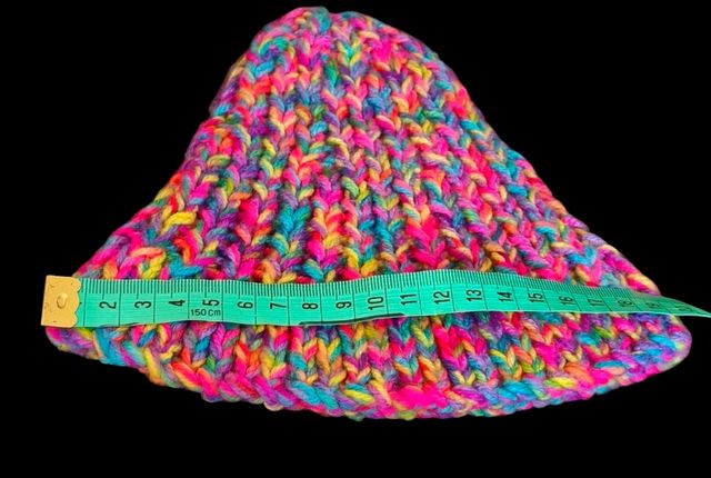 Set sciarpa e cappello in maglia multicolore